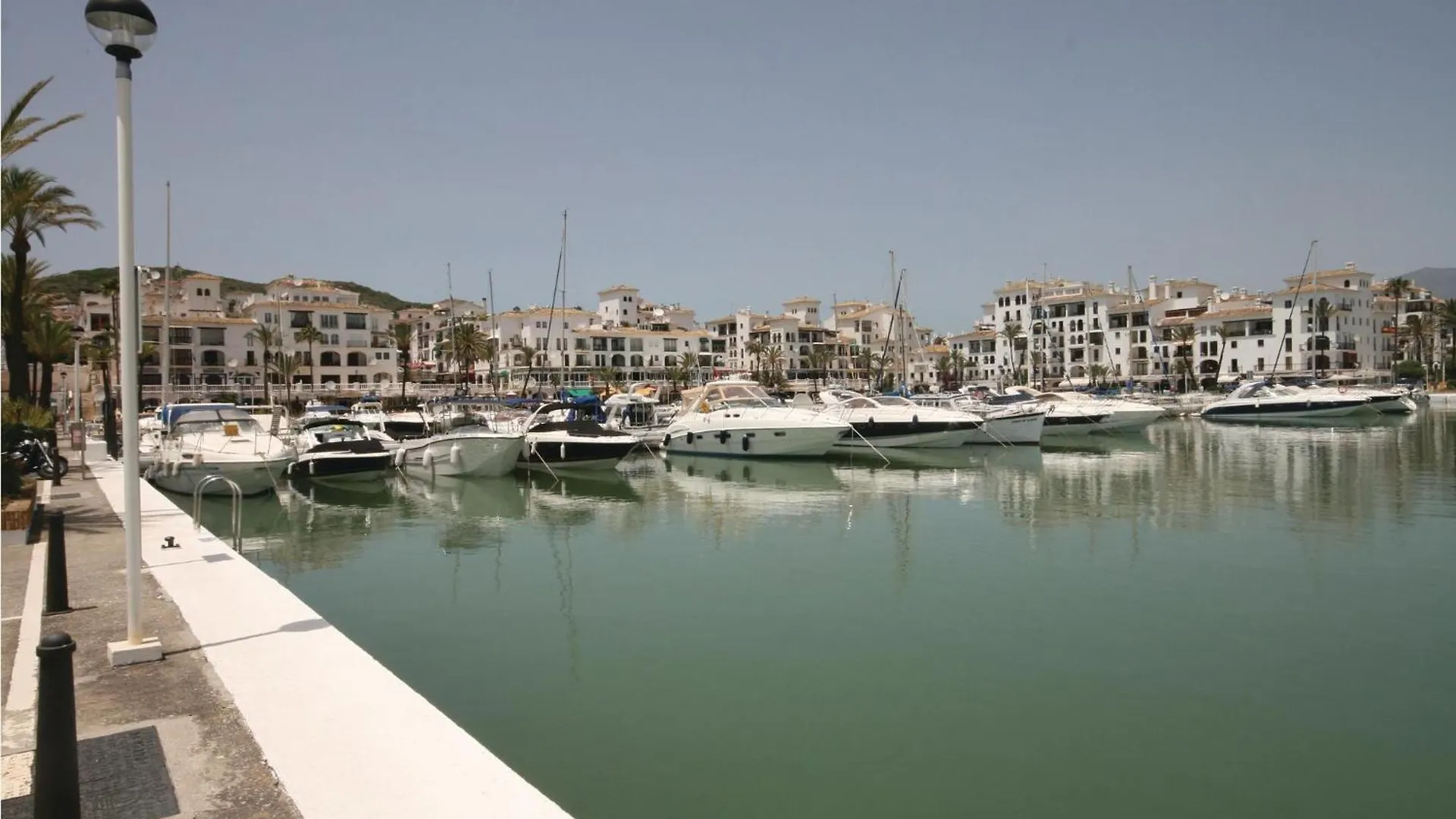 Casares Del Sol location